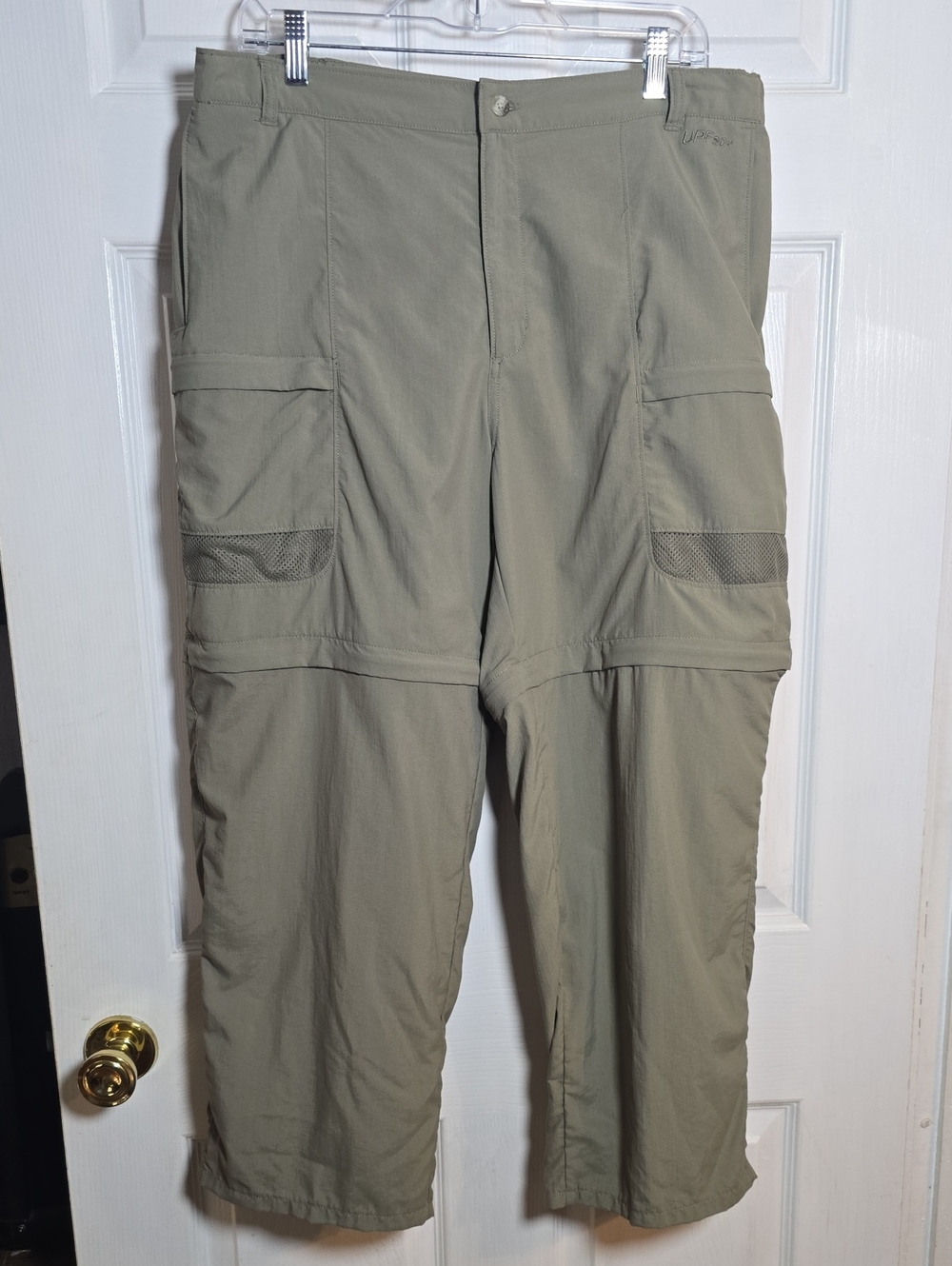 Columbia Women’s XL Convertible Cargo Capri Pants - Light Olive